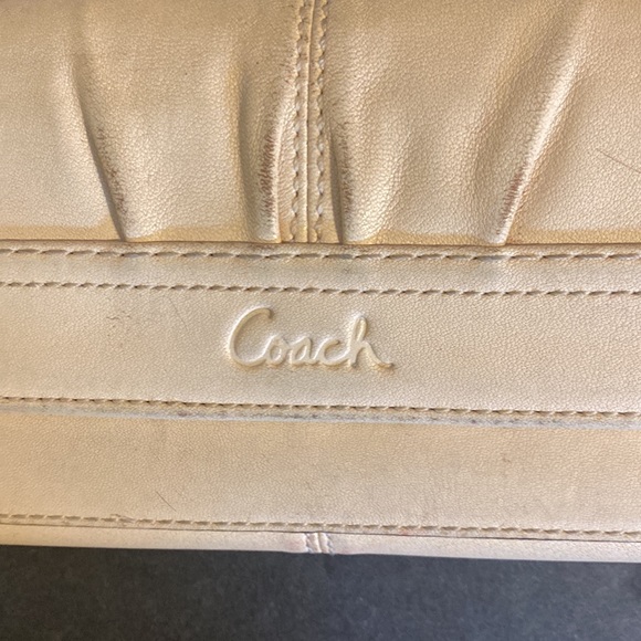 Coach beige, trifold wallet. - Picture 4 of 16